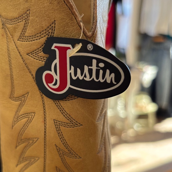 Justin Boots Tan Heeled Women's Boots - Picture 3 of 3